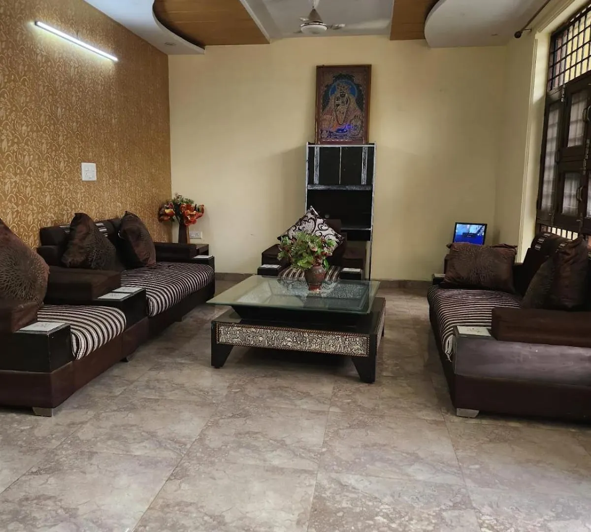 Hotel Grand King Plaza New Delhi